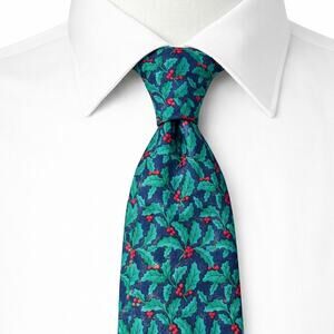 Yule Tie - Holiday/Christmas Holly Tie - 4" - Preowned